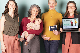 Croozer cooperation with Ammely - portrait of four people + baby