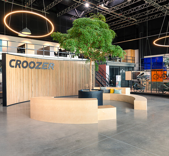 Der Eingangsbereich des modernen und offenen Croozer Büros